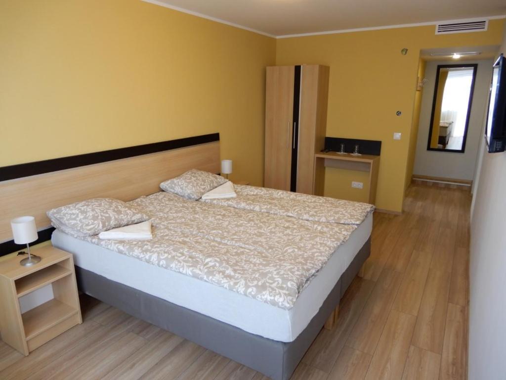 Romahegy Rendezvenyhaz Bed and Breakfast Kaposvár Εξωτερικό φωτογραφία