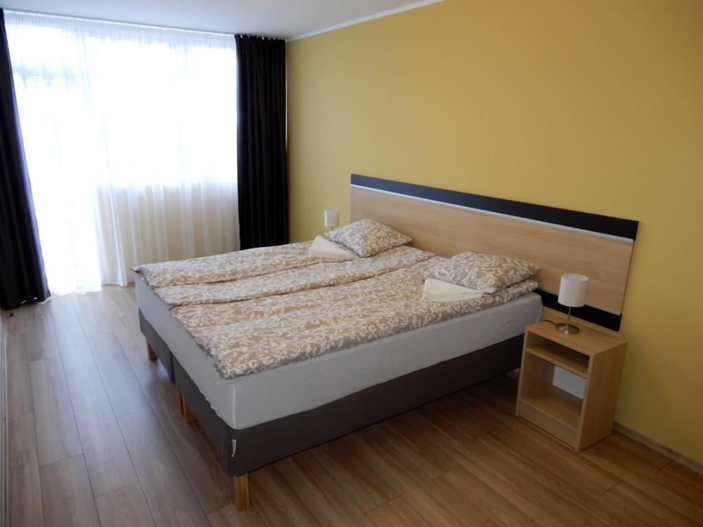 Romahegy Rendezvenyhaz Bed and Breakfast Kaposvár Εξωτερικό φωτογραφία