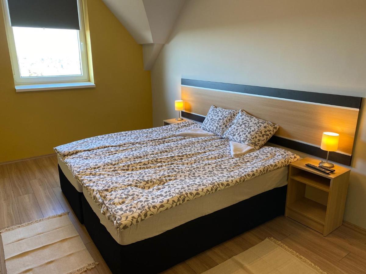 Romahegy Rendezvenyhaz Bed and Breakfast Kaposvár Εξωτερικό φωτογραφία
