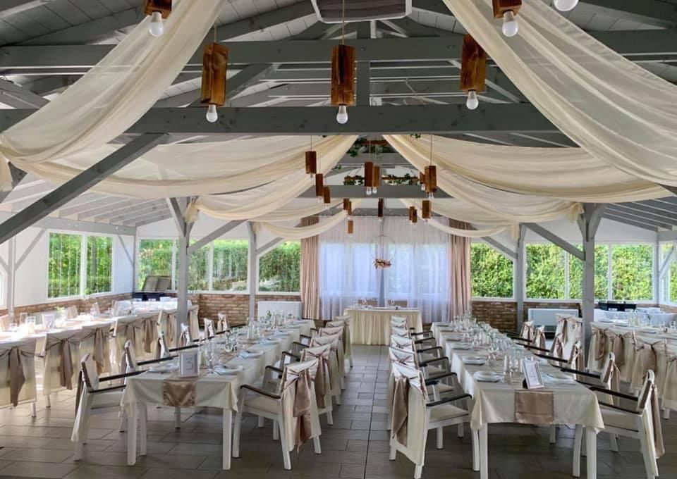 Romahegy Rendezvenyhaz Bed and Breakfast Kaposvár Εξωτερικό φωτογραφία